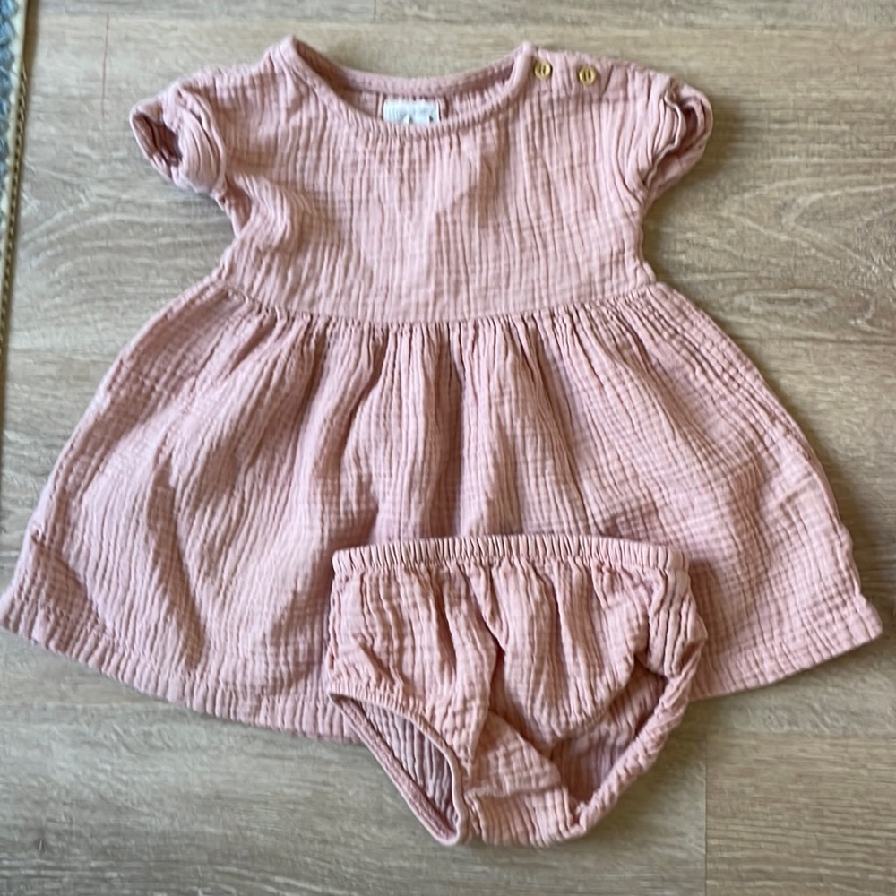 Little Planet Organic by Carter’s Gauze Dress and Bloomer set - 18 months